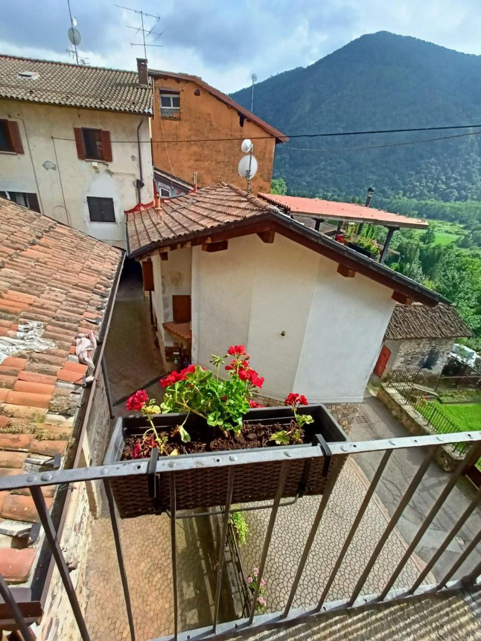 Foresteria Lombarda B & B Ca' Pelitti Ganna Buitenkant foto